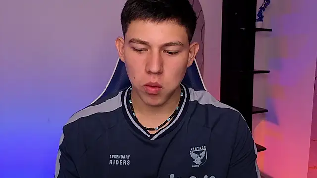 JamesCr_ Webcam Show