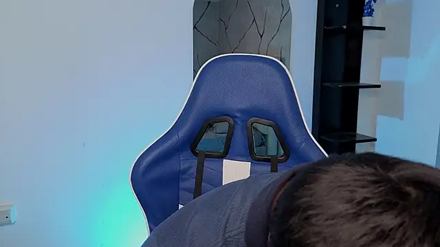 הופעת וובקאם של JamesCr_
