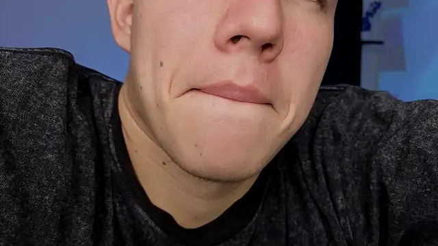 عرض كام JamesCr_