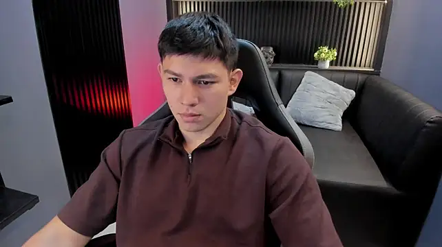 JamesCr_ Webcam-Show