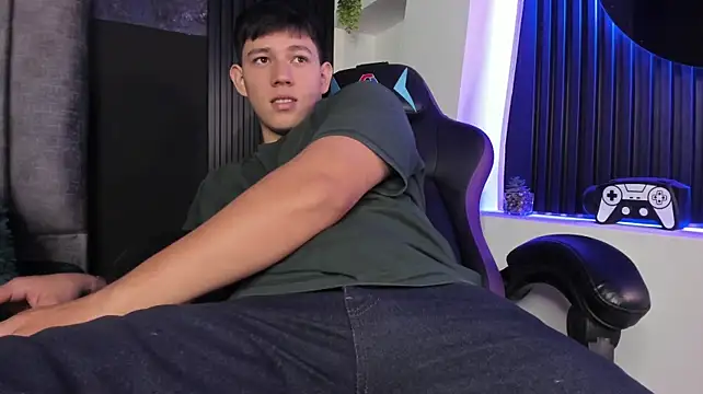 JamesCr_ Webcam Show