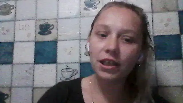 Anna_wey Adlı Modelin Canlı XXX Sohbeti