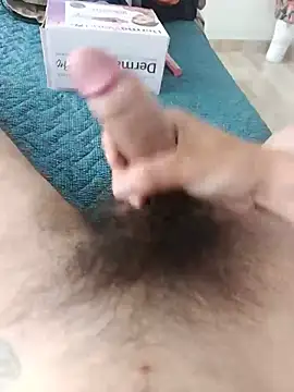 Dracoandr Show in webcam