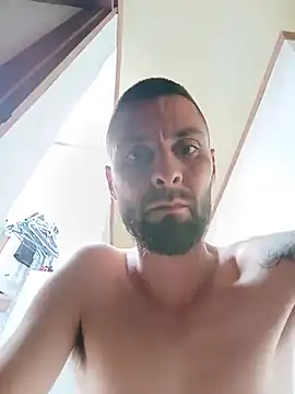Dracoandr Show in webcam