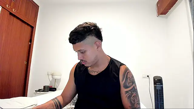 JohanSmith Show Webcam