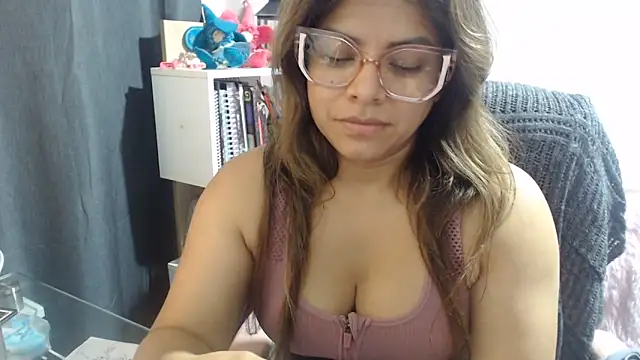 KatteAngelLat's Live XXX Chat