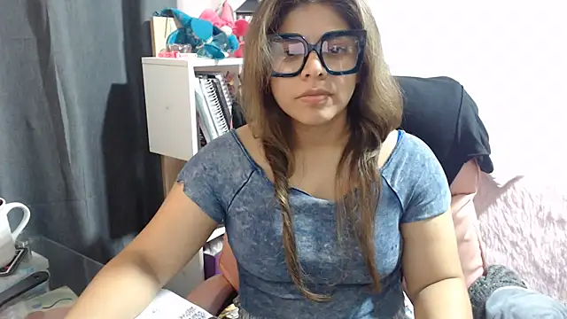 Živý XXX chat KatteAngelLat