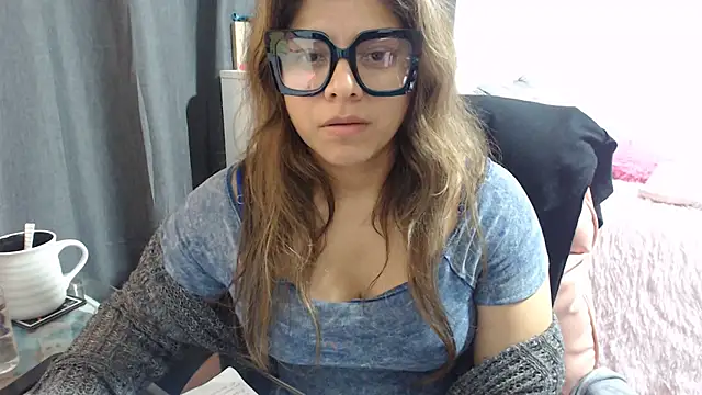 KatteAngelLat live XXX chat