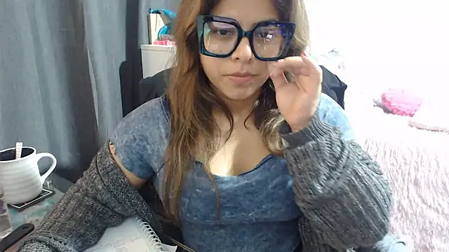 KatteAngelLat Chat XXX live