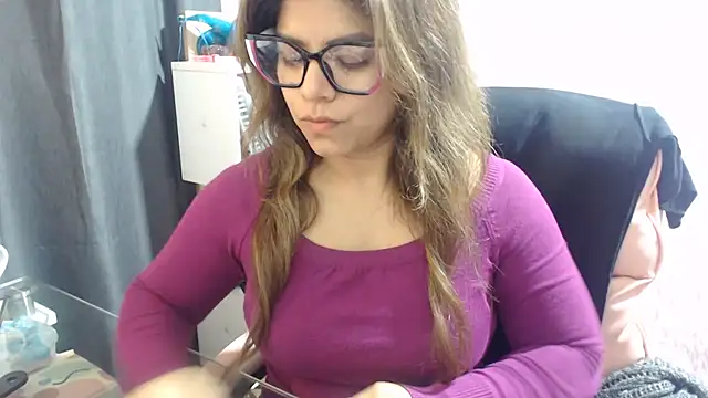KatteAngelLat's Live XXX Chat