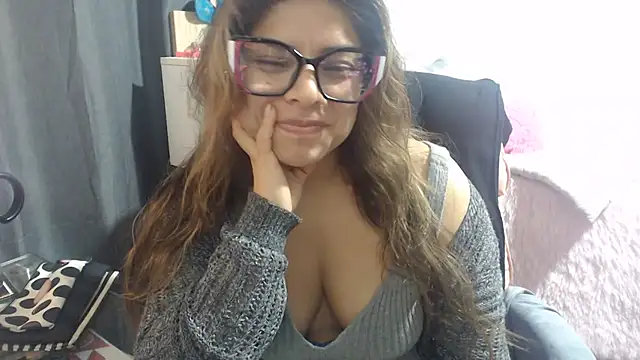 KatteAngelLat's Live XXX Chat