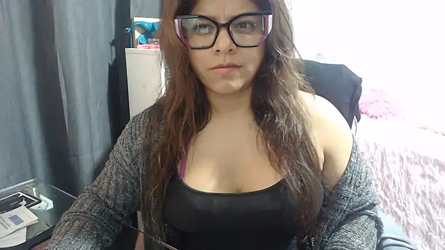KatteAngelLat's Live XXX Chat