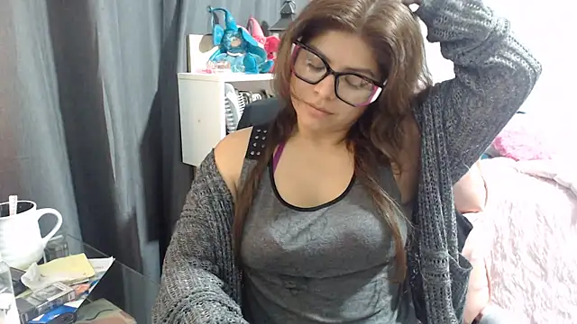 KatteAngelLat's Live XXX Chat