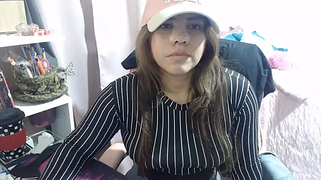 Živý XXX chat KatteAngelLat