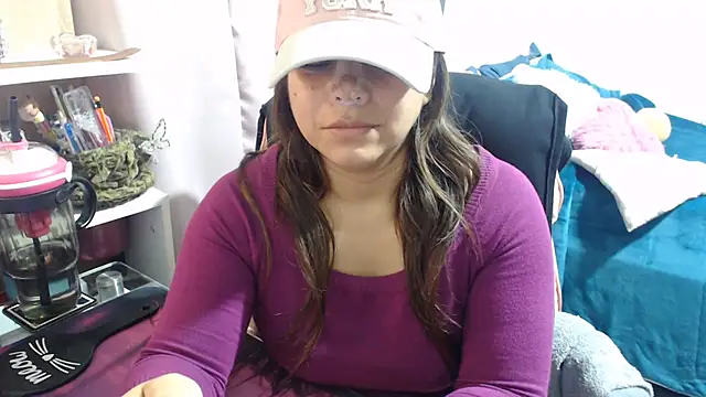 KatteAngelLat's Live XXX Chat
