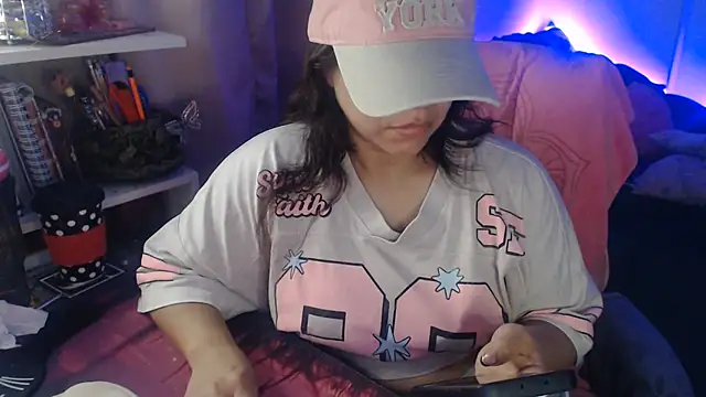 Chat +18 de KatteAngelLat ao vivo