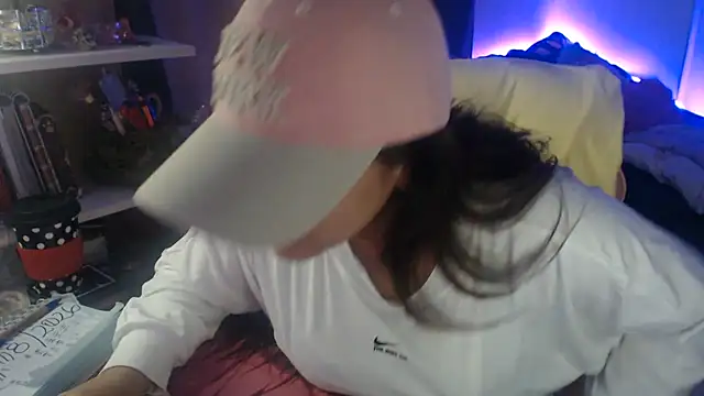 Živý XXX chat KatteAngelLat
