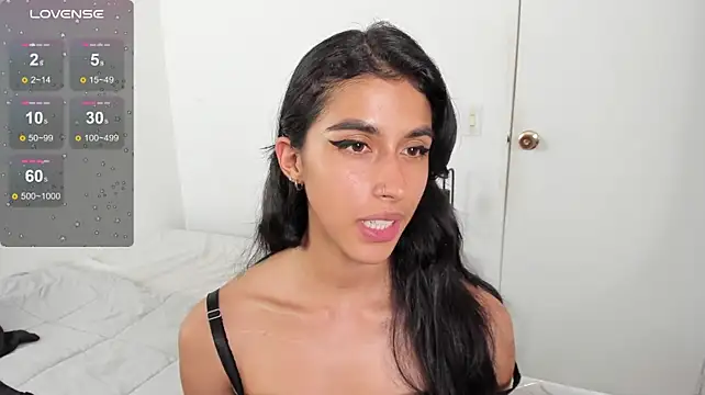 Chat +18 de Mazikeen__18 ao vivo