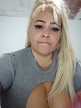 BonniAdams' Live XXX Chat