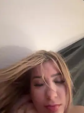 Živý XXX chat akirahattori