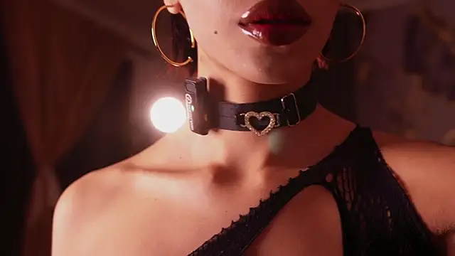 Chat XXX en directo de soidai_miiu