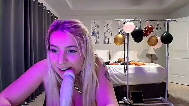 kaliii_jones' Webcam Show