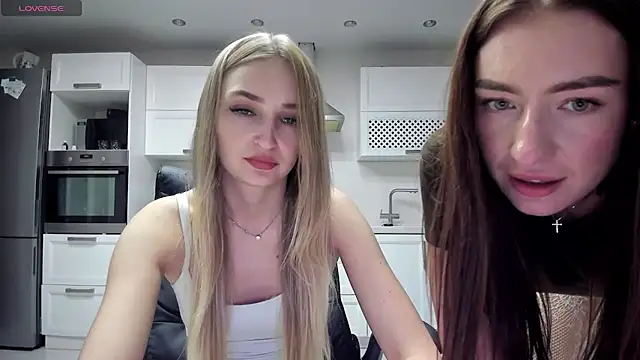 lisenok Pertunjukan Webcam