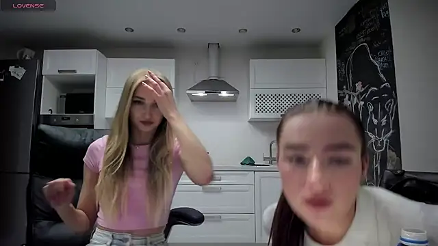 lisenok Adlı Modelin Web Kamerası Şovu