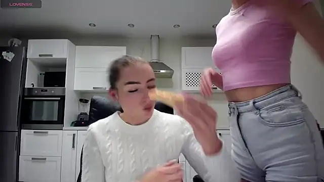 lisenok's Webcam Show