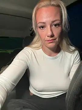 TessaWayne's Webcam Show