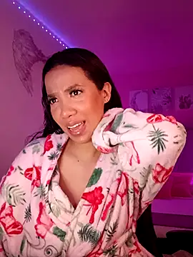 SallyWhitee's Live XXX Chat