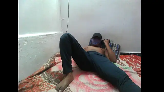cumboy19 Adlı Modelin Web Kamerası Şovu