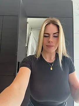 oliviafranciis Adlı Modelin Web Kamerası Şovu