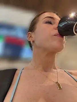 oliviafranciis' Webcam Show