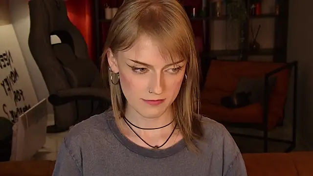 KiraMontoya live XXX chat