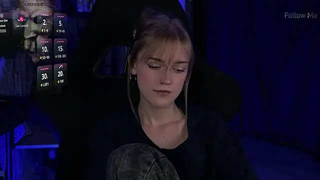 KiraMontoya Adlı Modelin Canlı XXX Sohbeti