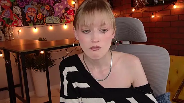 Živý XXX chat KiraMontoya