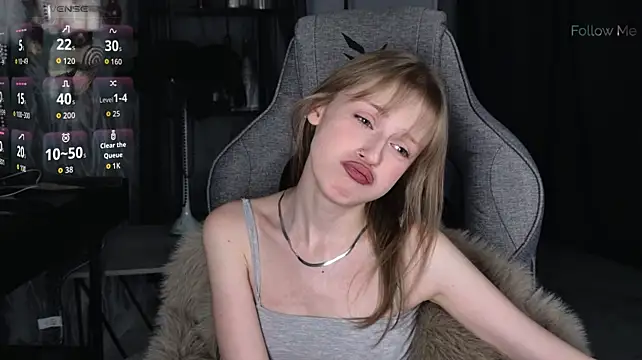 KiraMontoya's Live XXX Chat