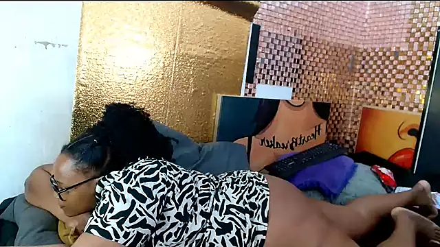 Chat XXX ao vivo de Ivybluexxx
