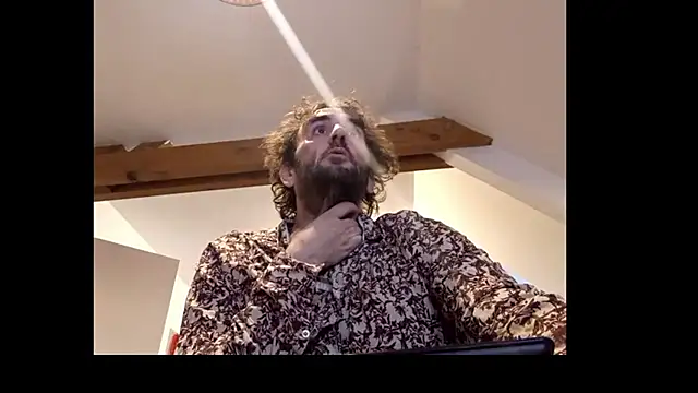Mastersangesn Webbikameraesitys