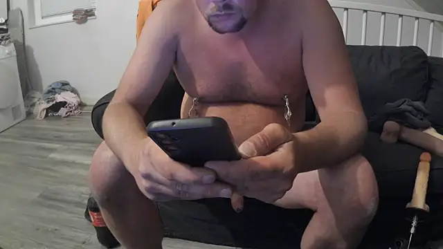 YourLoveBoyKevin webcam show