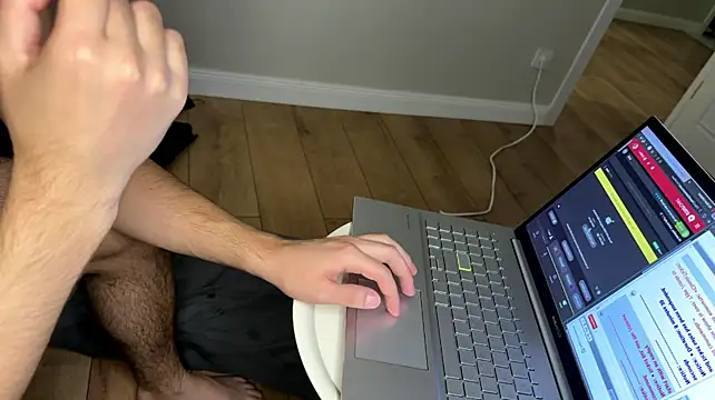 Tw1nFlame Adlı Modelin Web Kamerası Şovu