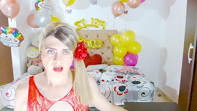 Dolldirtyxxx 网络视讯表演