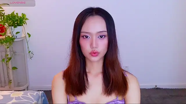 yufenna Chat XXX live