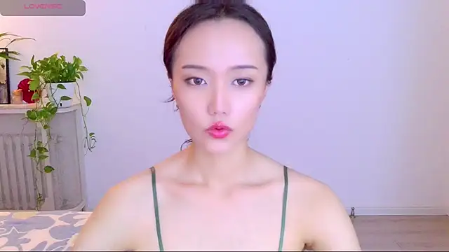 yufenna XXX чат на живо