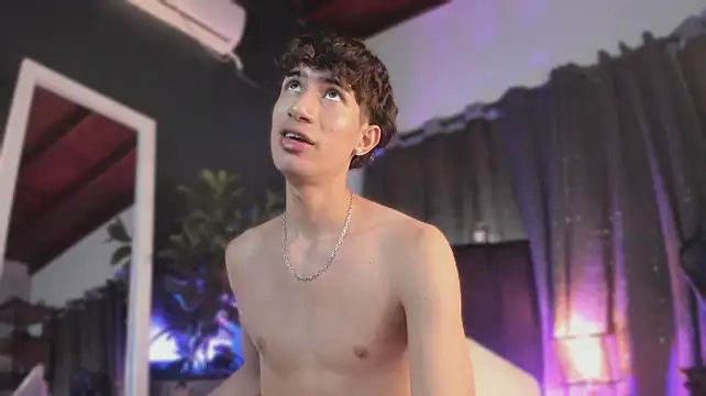 NovaaWheler Show Webcam