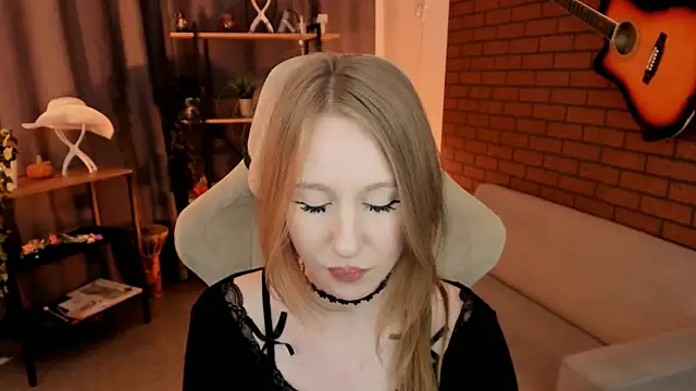 Chatroom XXX en direct de DariaTate