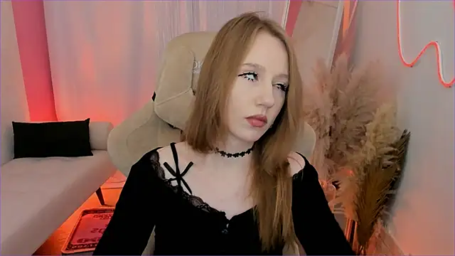 DariaTate élő XXX-chatje