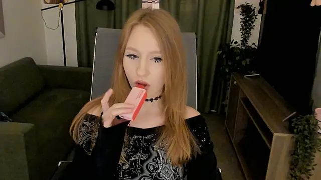 Chatroom XXX en direct de DariaTate