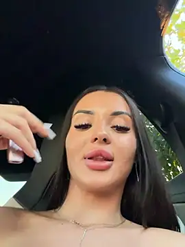 LilaRoses Webcam show
